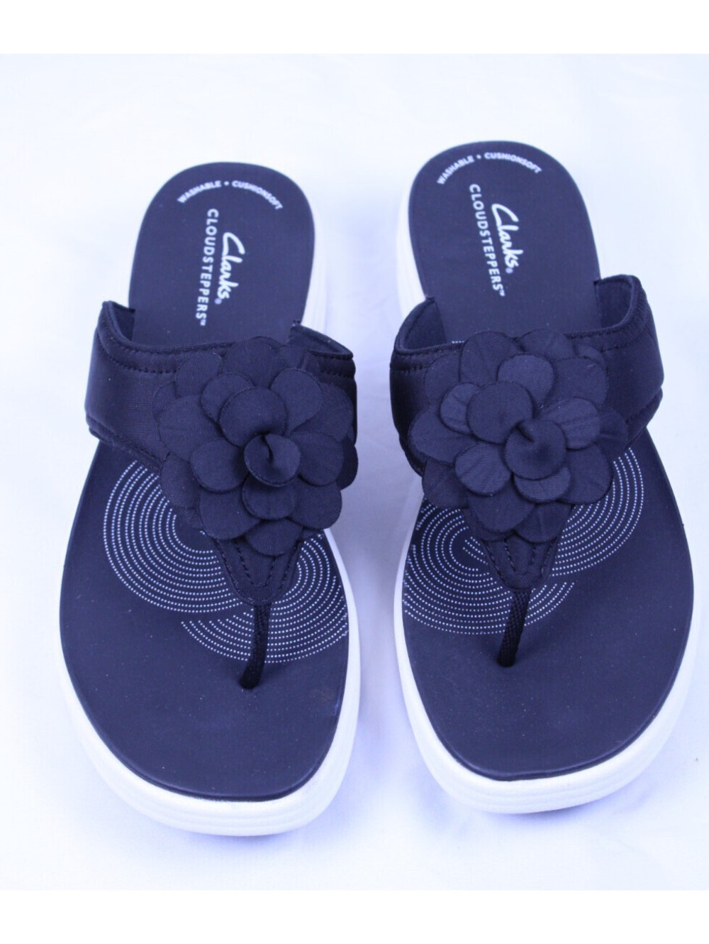 Clarks Cloudsteppers Thong Sandals Drift Flora Black - 9.5W